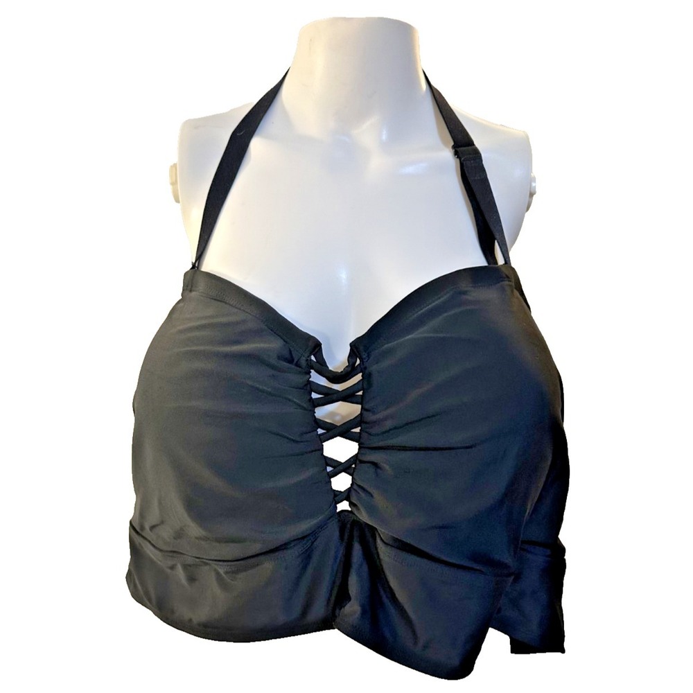 Torrid Womans Halter Bikini Swim Top Size 5 Built In Bra Black Beach Vacation